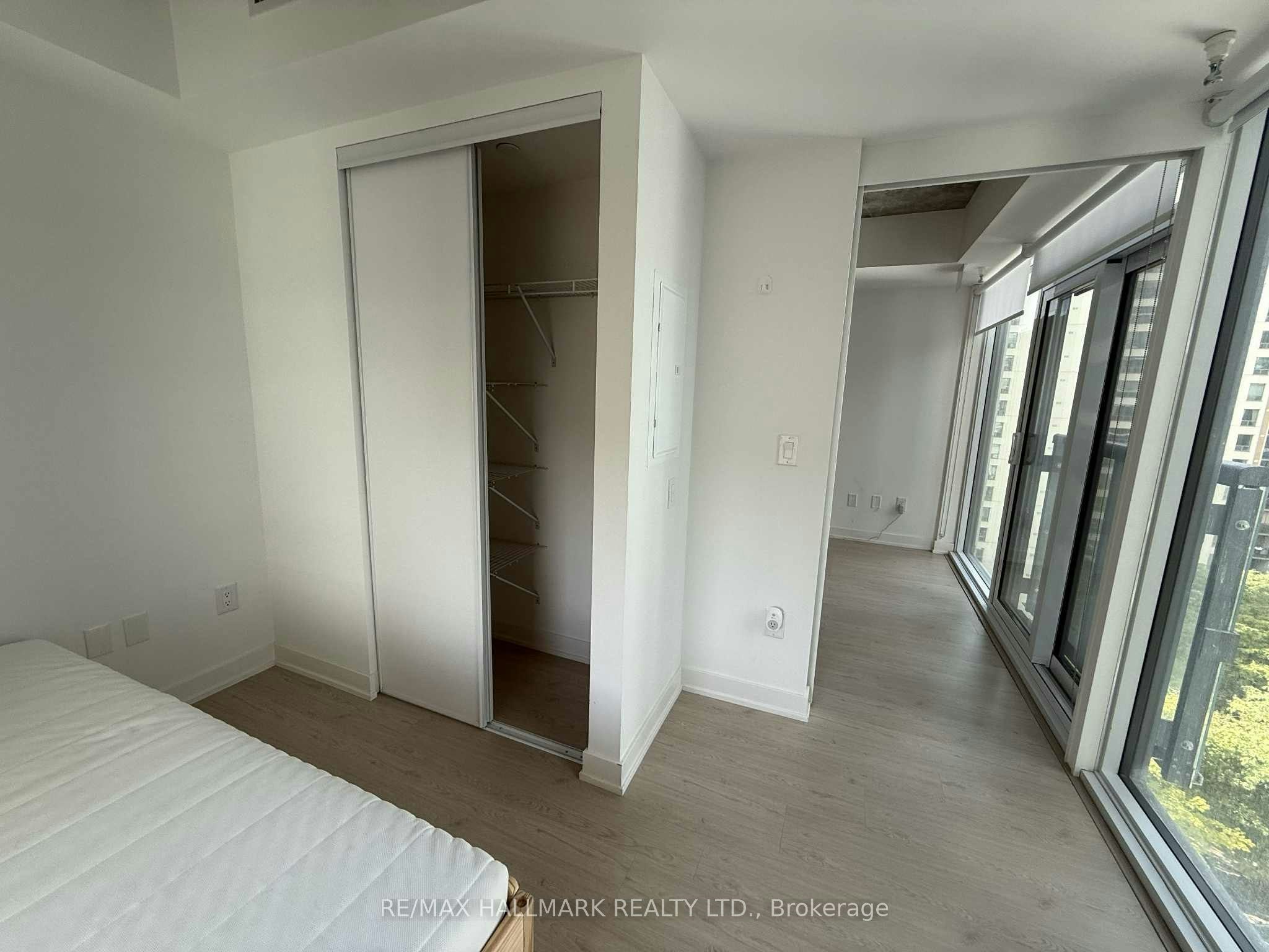 908-65 Mutual Street, Toronto, ON, M5B 0E5 - 14