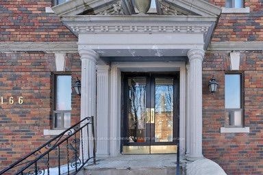 12-166 Eastbourne Avenue, Toronto, ON, M5P 2G6