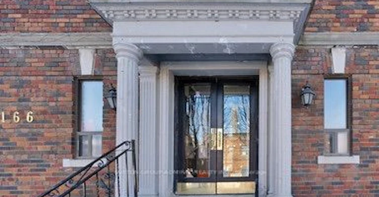 12-166 Eastbourne Avenue, Toronto, ON, M5P 2G6