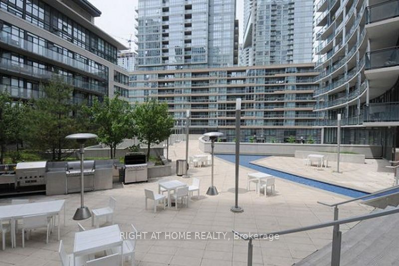 310-25 Capreol Court, Toronto, ON, M5V 3Z7 - 23