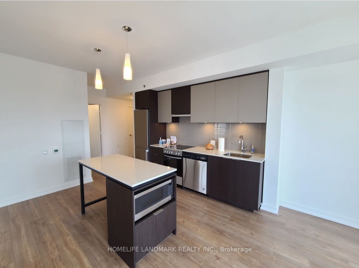 2004-203 College Street, Toronto, ON, M5T 1P9