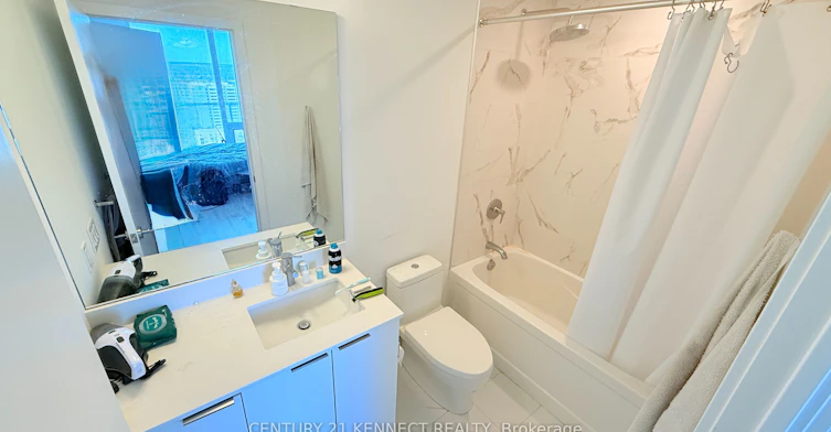 S2110-8 Olympic Garden Drive, Toronto, ON, M2M 0B9 - 11