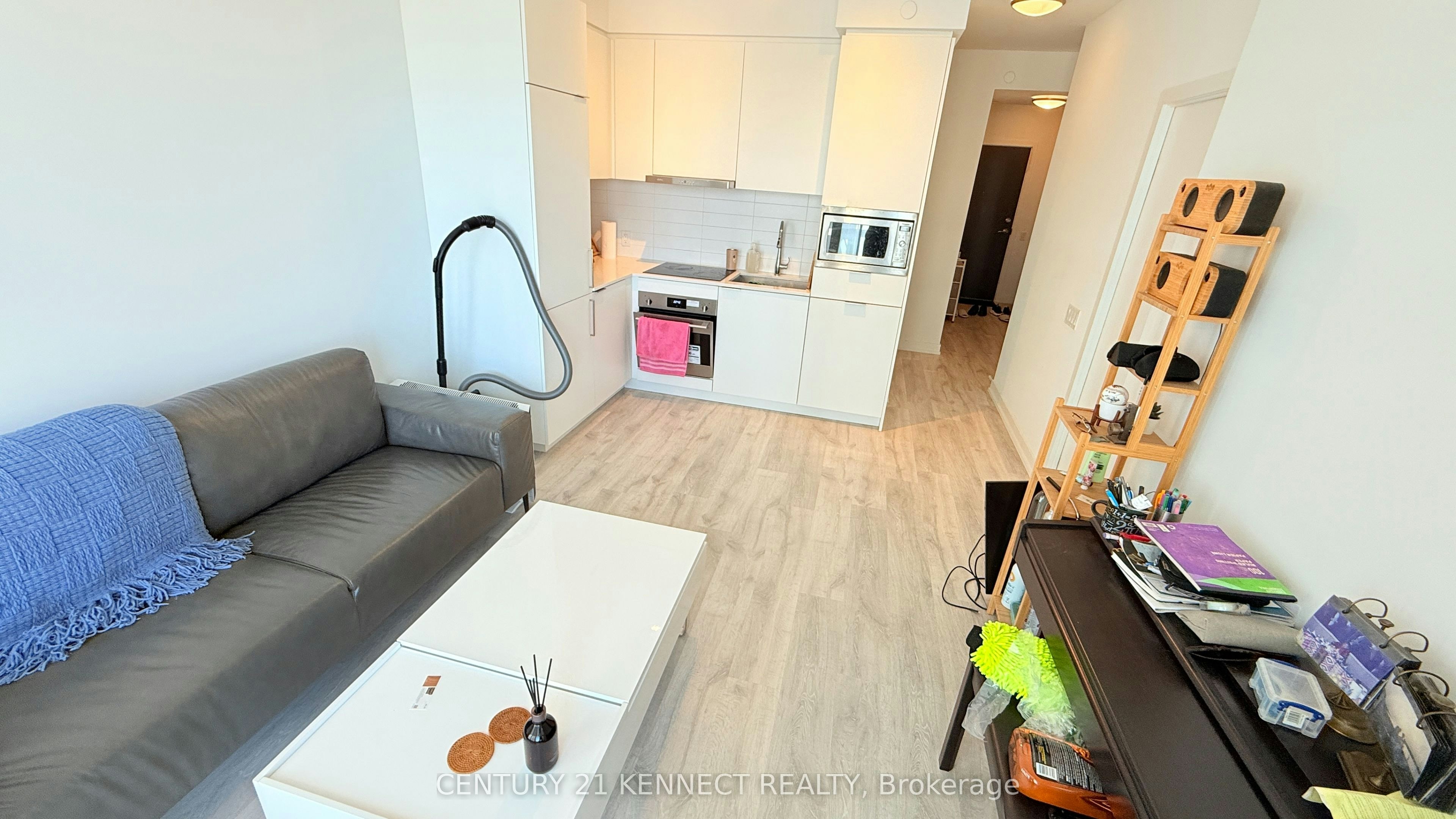 S2110-8 Olympic Garden Drive, Toronto, ON, M2M 0B9 - 6