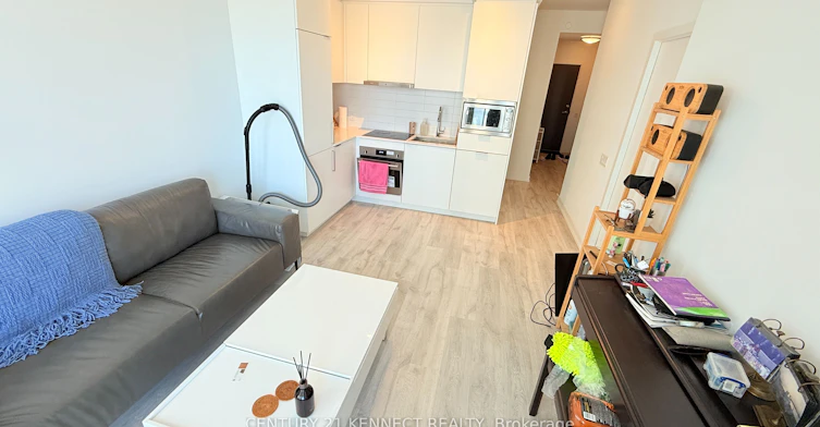 S2110-8 Olympic Garden Drive, Toronto, ON, M2M 0B9 - 6