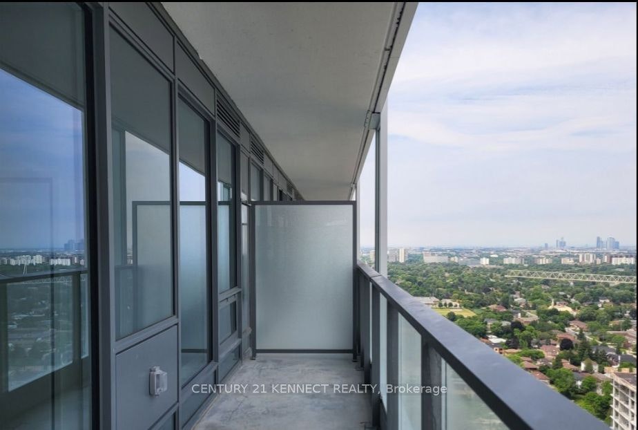 S2110-8 Olympic Garden Drive, Toronto, ON, M2M 0B9 - 14