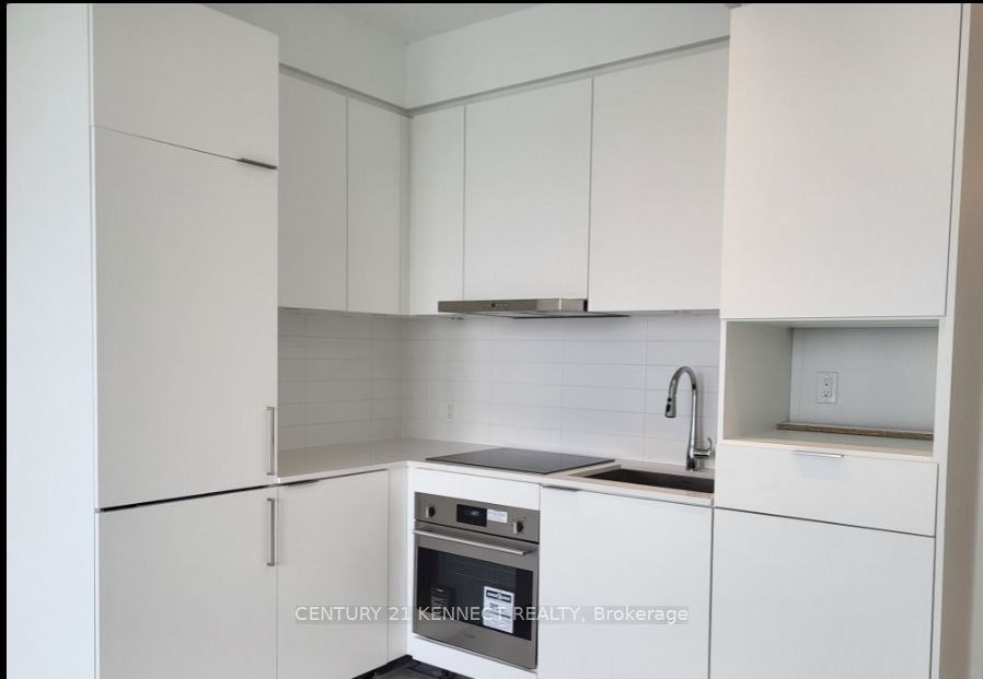 S2110-8 Olympic Garden Drive, Toronto, ON, M2M 0B9 - 9