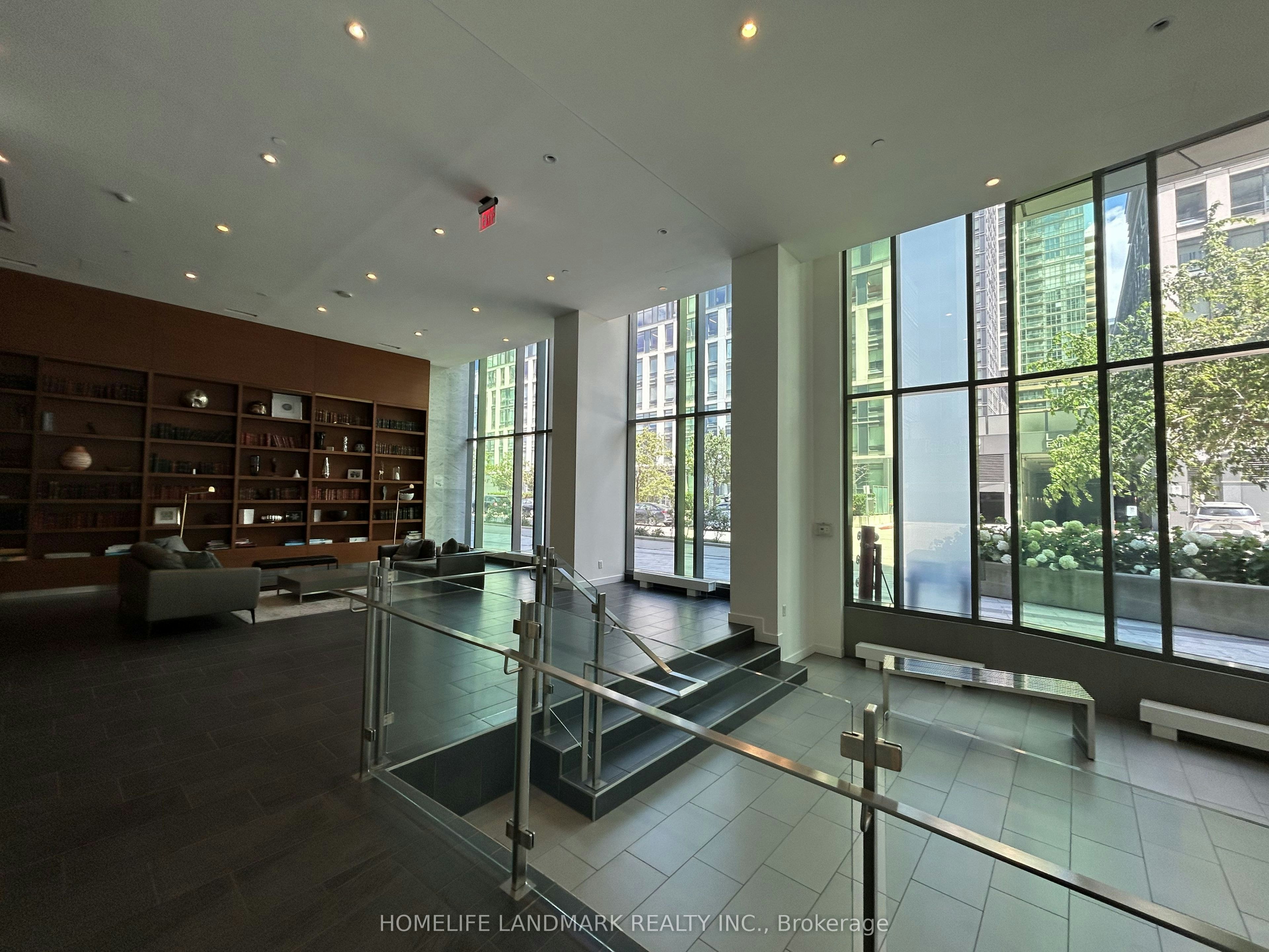 1604-170 Fort York Boulevard, Toronto, ON, M5V 0E6 - 3