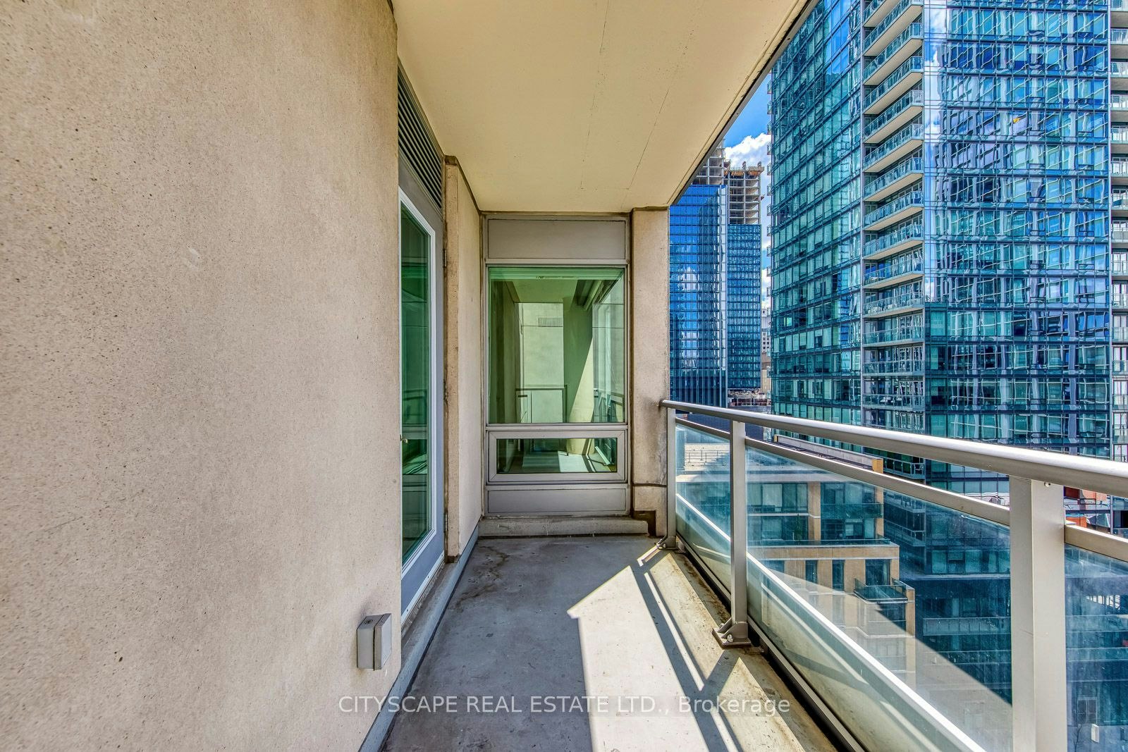 1108-8 Scollard Street, Toronto, ON, M5R 1M2 - 21