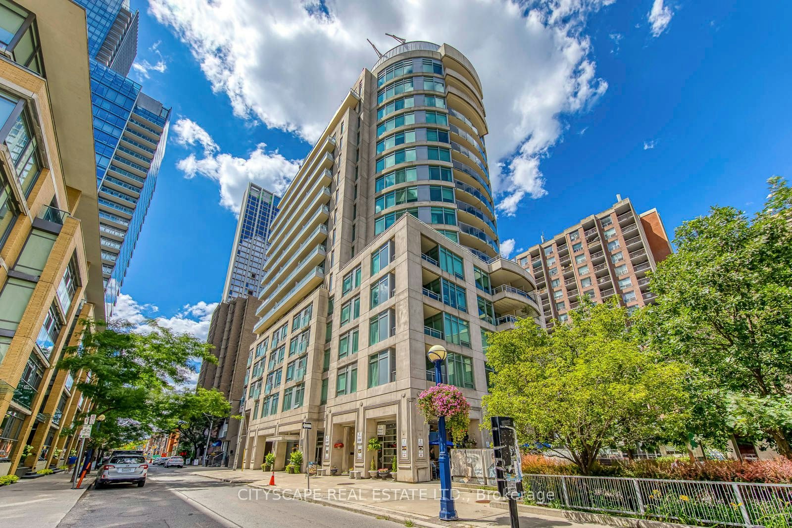 1108-8 Scollard Street, Toronto, ON, M5R 1M2