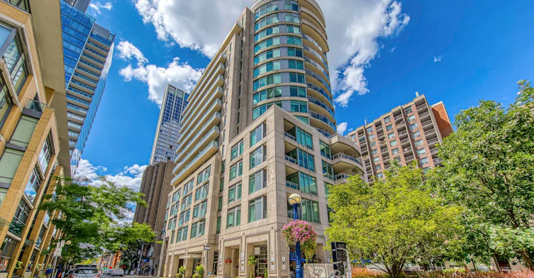 1108-8 Scollard Street, Toronto, ON, M5R 1M2