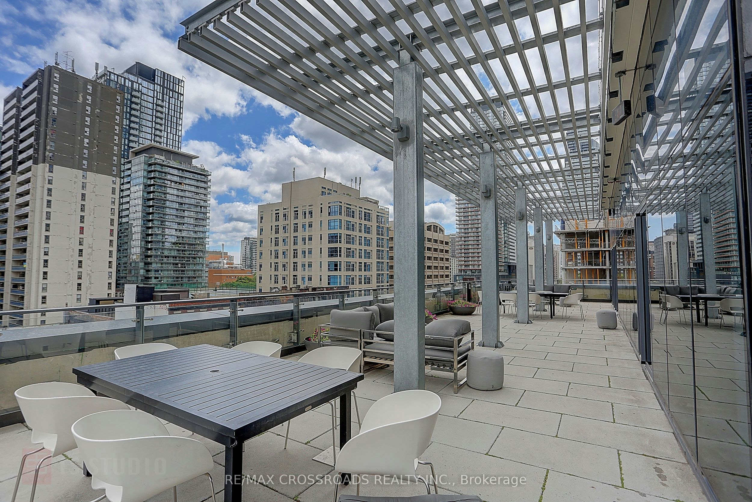 1604-5 St Joseph Street, Toronto, ON, M4Y 1Z3 - 12