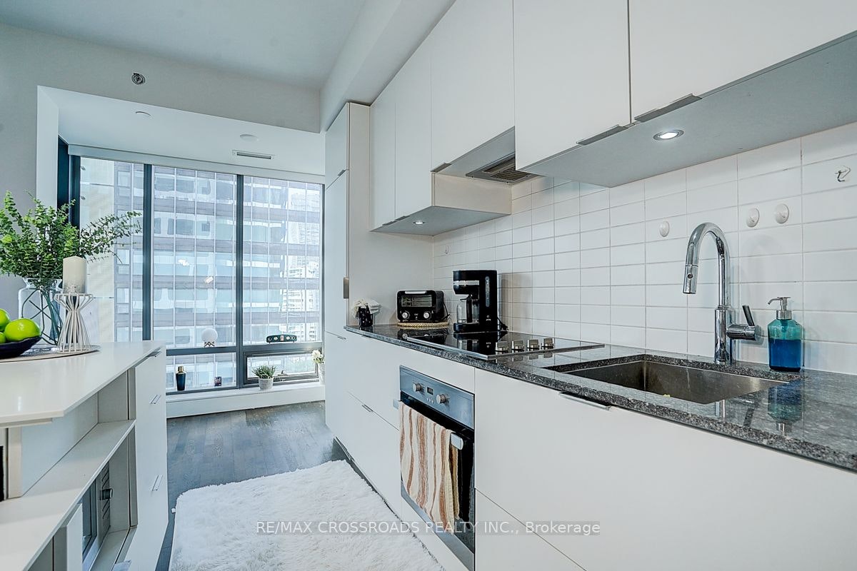 1604-5 St Joseph Street, Toronto, ON, M4Y 1Z3 - 28