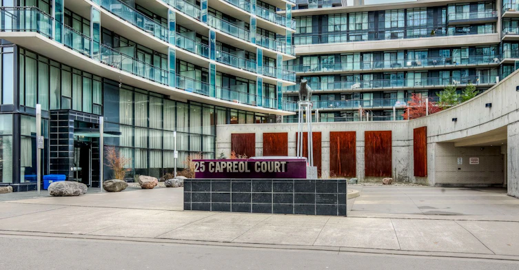2510-25 Capreol Court, Toronto, ON, M5V 3Z4 - 3