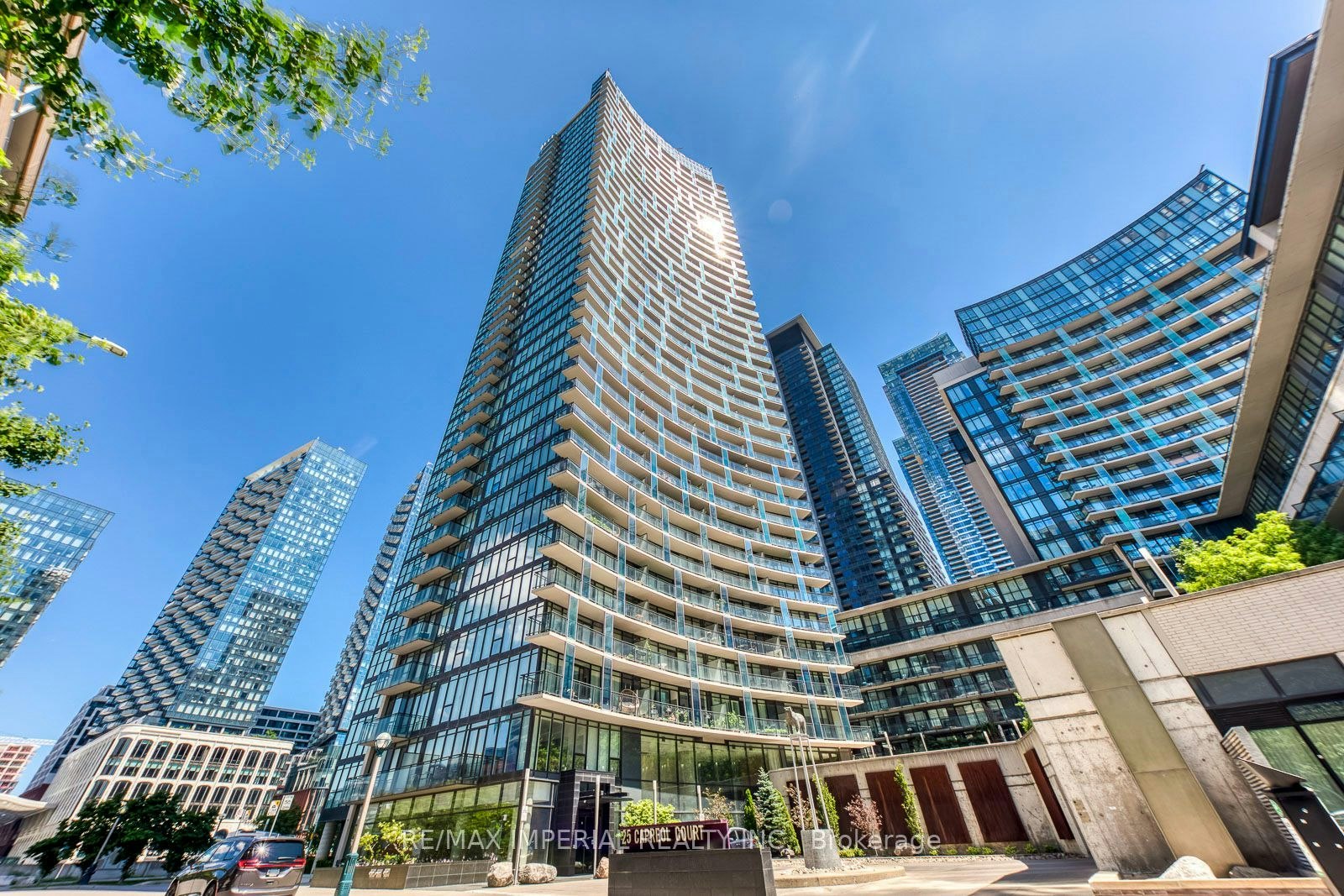 2510-25 Capreol Court, Toronto, ON, M5V 3Z4