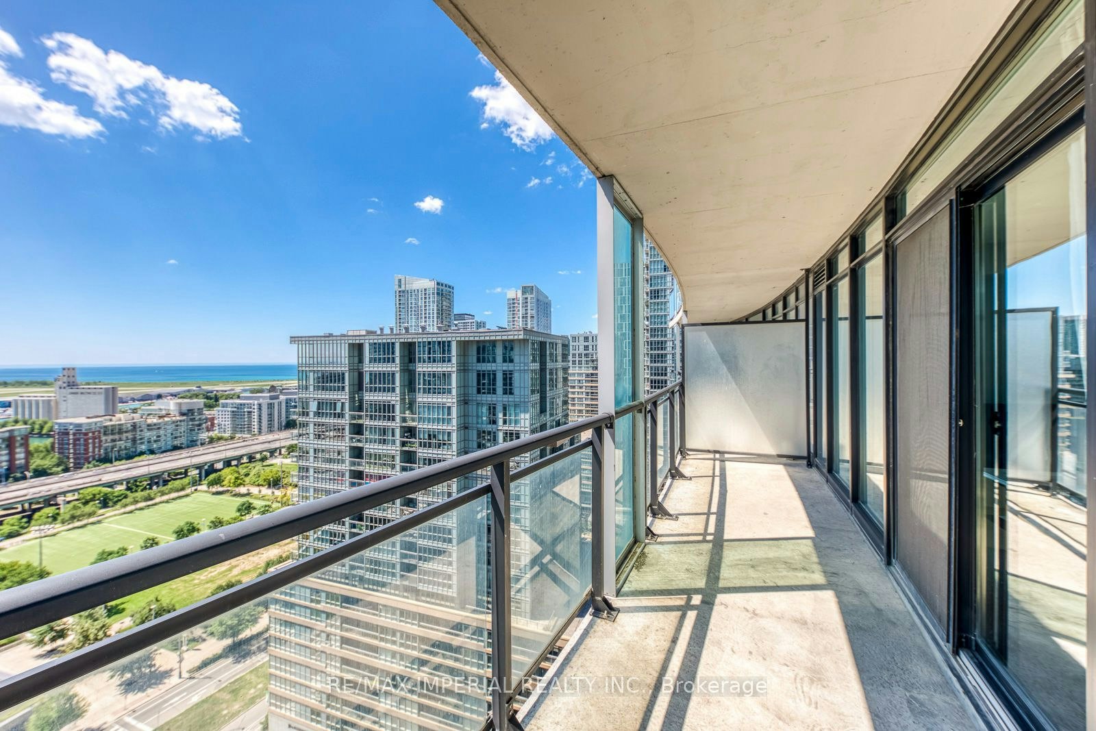 2510-25 Capreol Court, Toronto, ON, M5V 3Z4 - 31