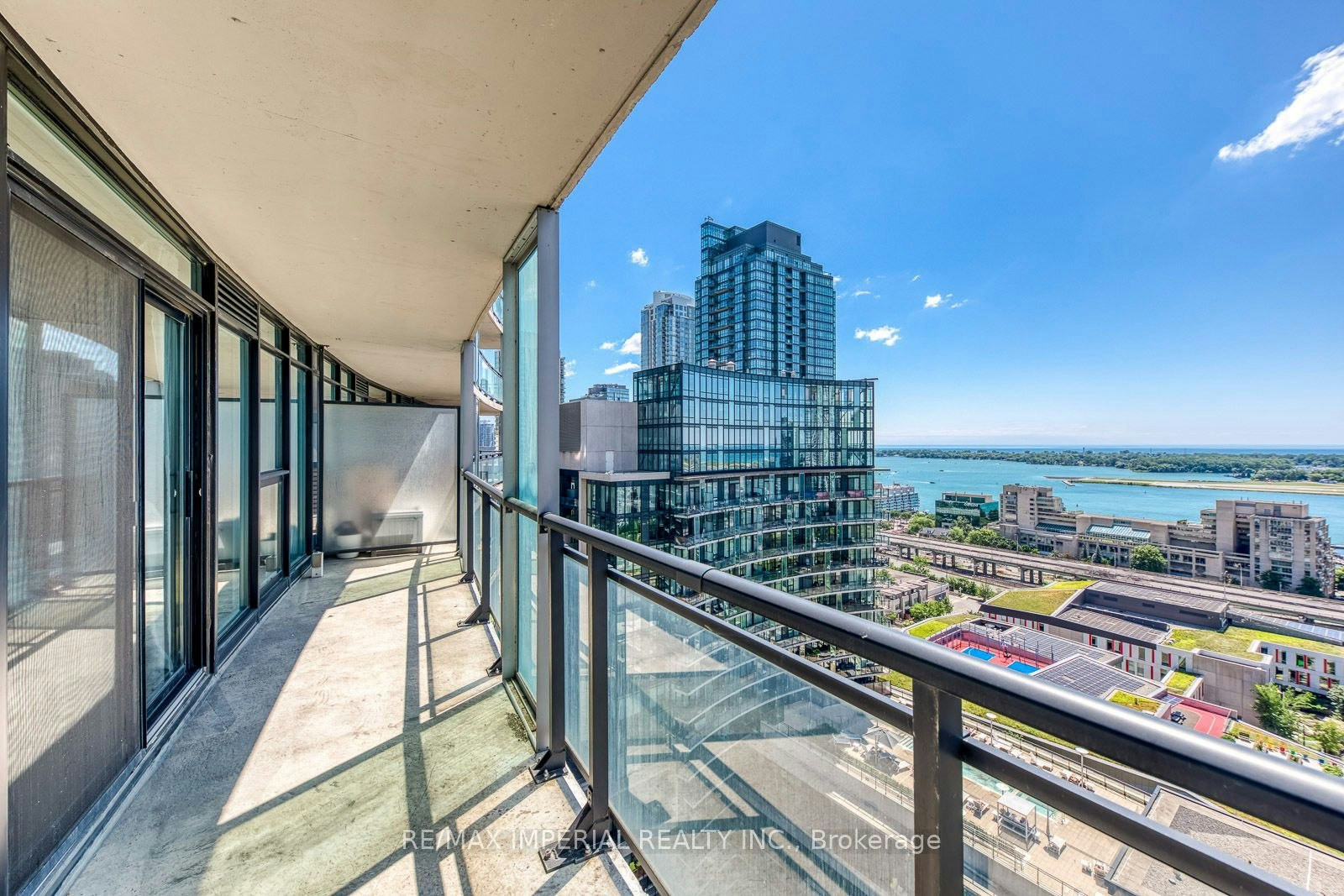 2510-25 Capreol Court, Toronto, ON, M5V 3Z4 - 30
