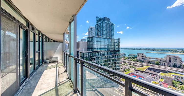 2510-25 Capreol Court, Toronto, ON, M5V 3Z4 - 30