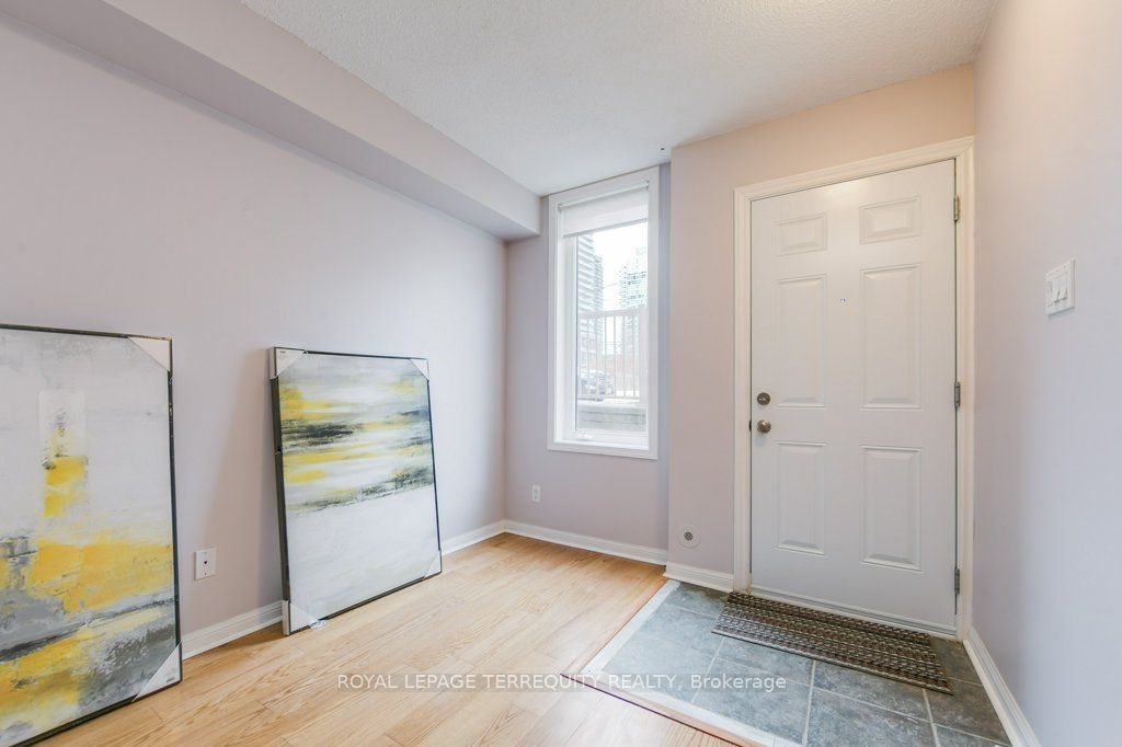 A-11 Crawford Street, Toronto, ON, M6K 3M3 - 3