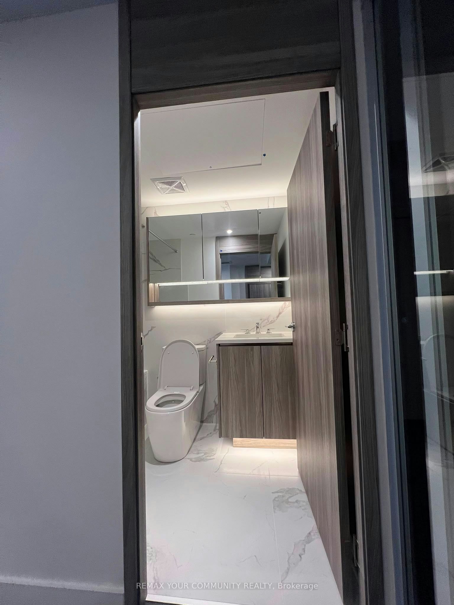 652-18 Esther Shiner Boulevard, Toronto, ON, M2K 0J6 - 15