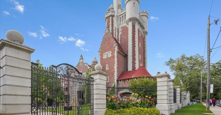 Lower-12 Castle View Avenue, Toronto, ON, M5R 1Y9 - 21