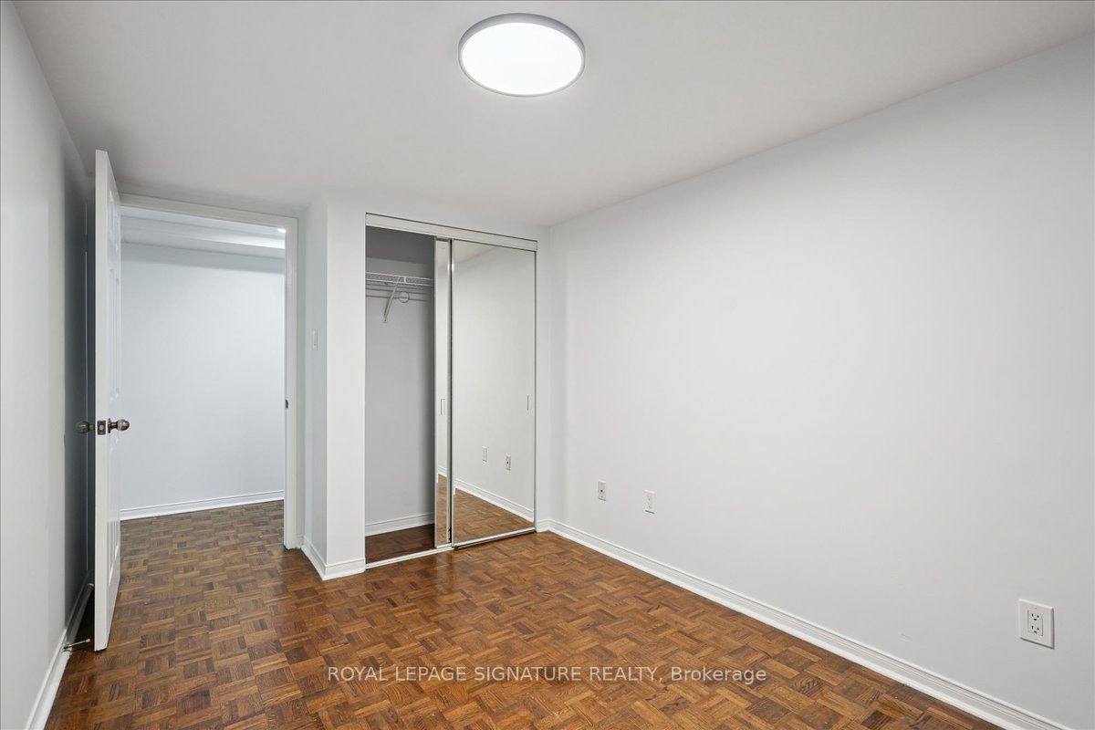 Lower-12 Castle View Avenue, Toronto, ON, M5R 1Y9 - 10