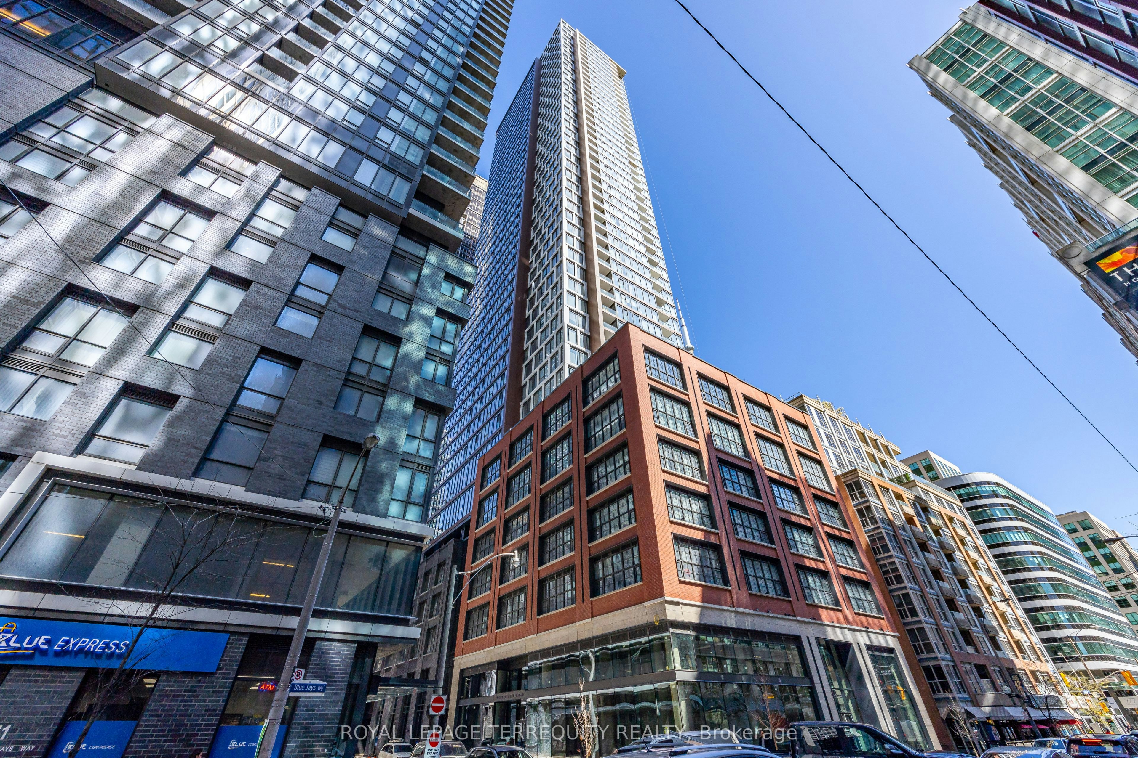 4006-55 Mercer Street, Toronto, ON, M5V 1H3 - 2