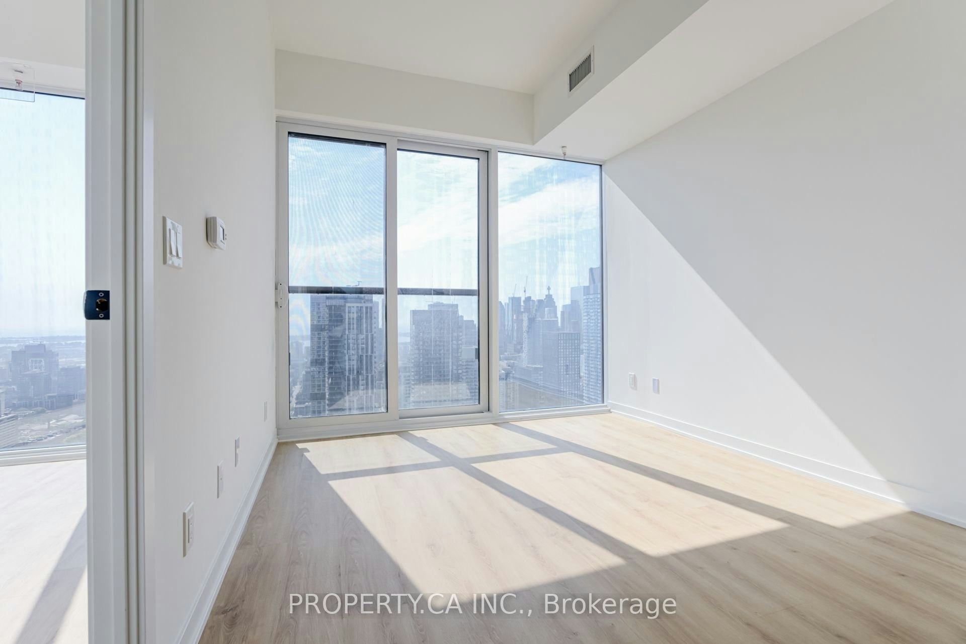 LPH16-319 Jarvis Street, Toronto, ON, M5B 0C8 - 9