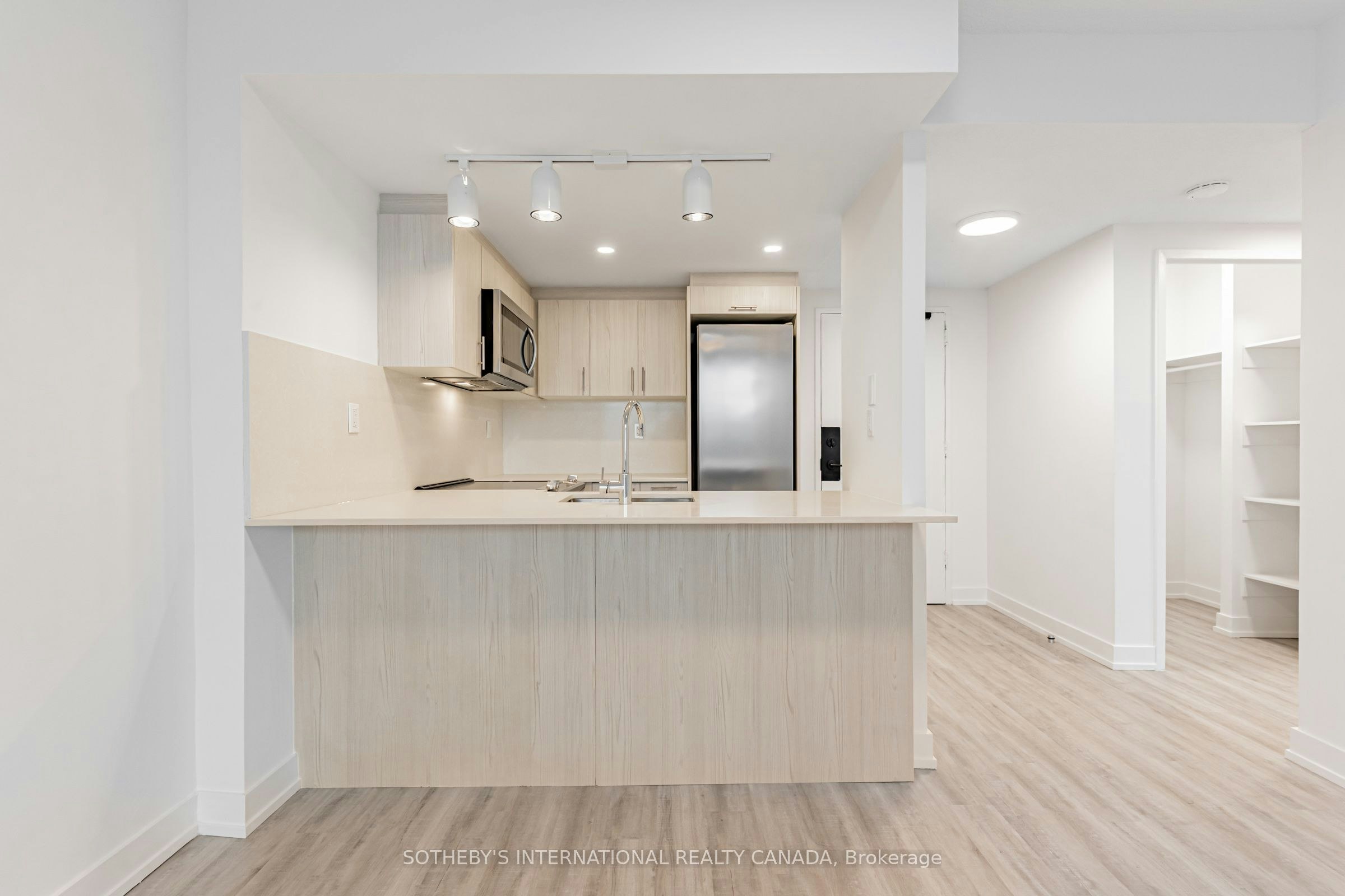 312-191 Sherbourne Street, Toronto, ON, M5A 3X1 - 2
