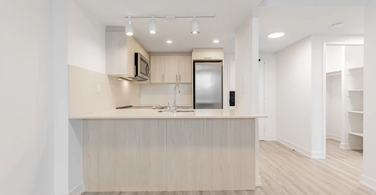 312-191 Sherbourne Street, Toronto, ON, M5A 3X1 - 2