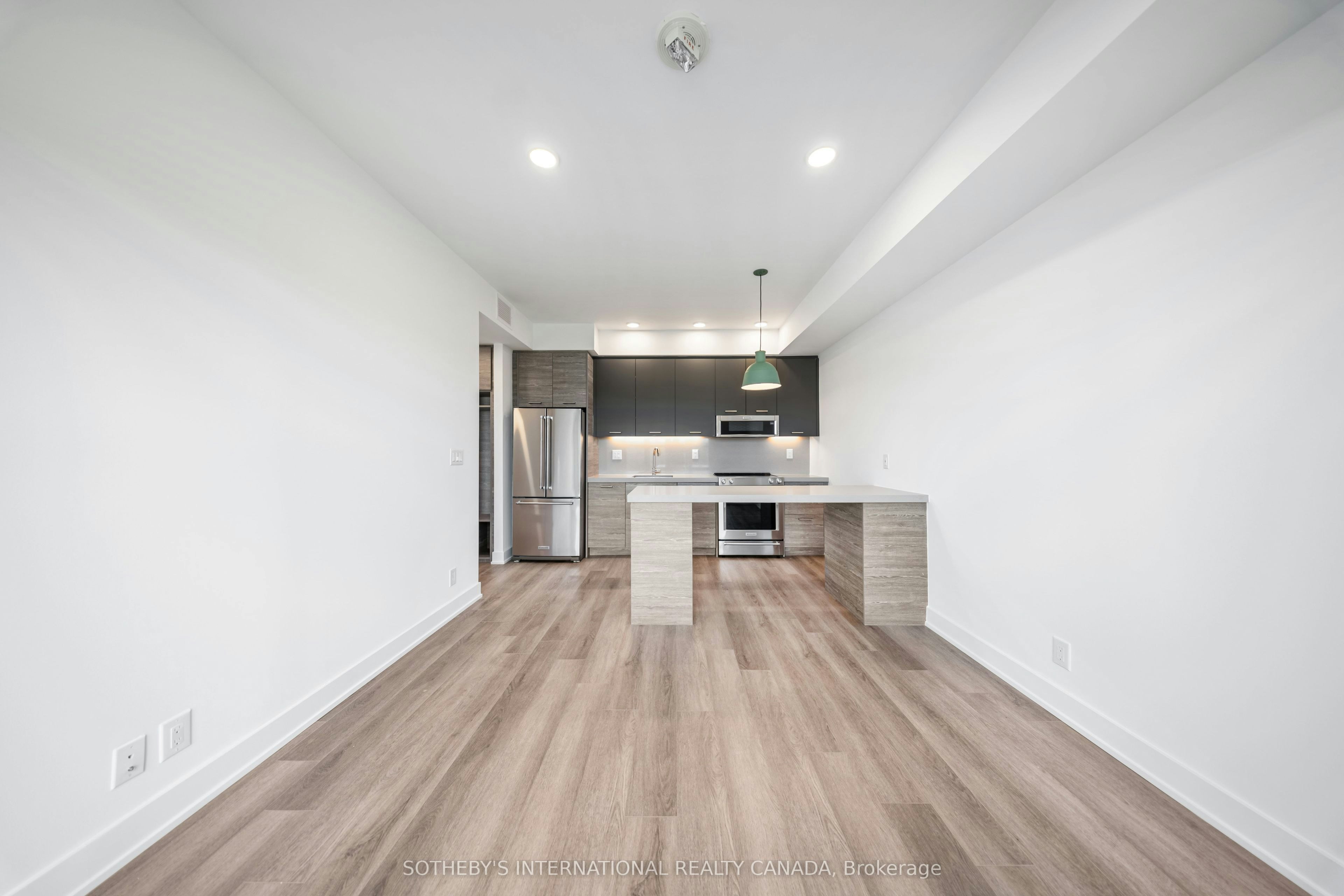 709-484 Spadina Avenue, Toronto, ON, M5S 0E4 - 5