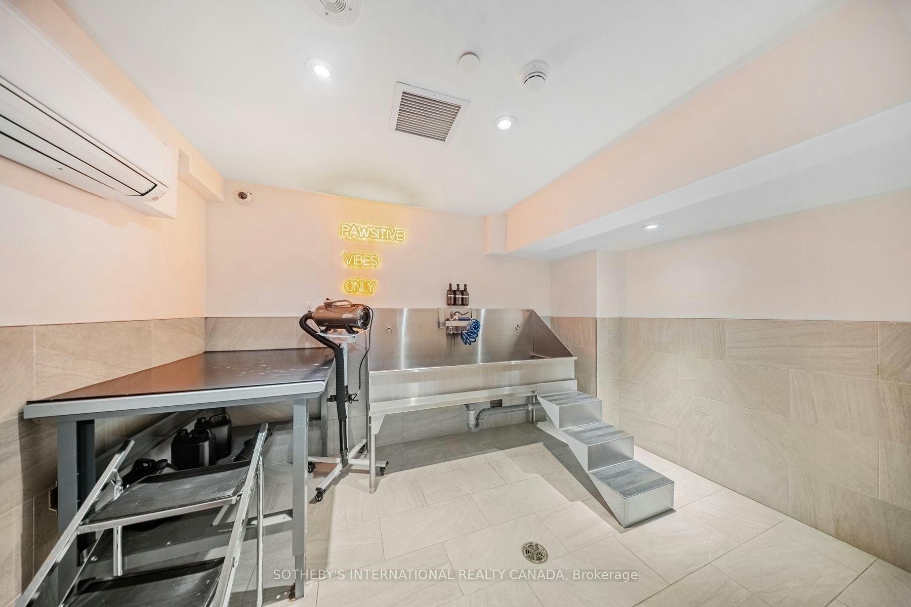 1601-484 Spadina Avenue, Toronto, ON, M5S 0E4 - 42