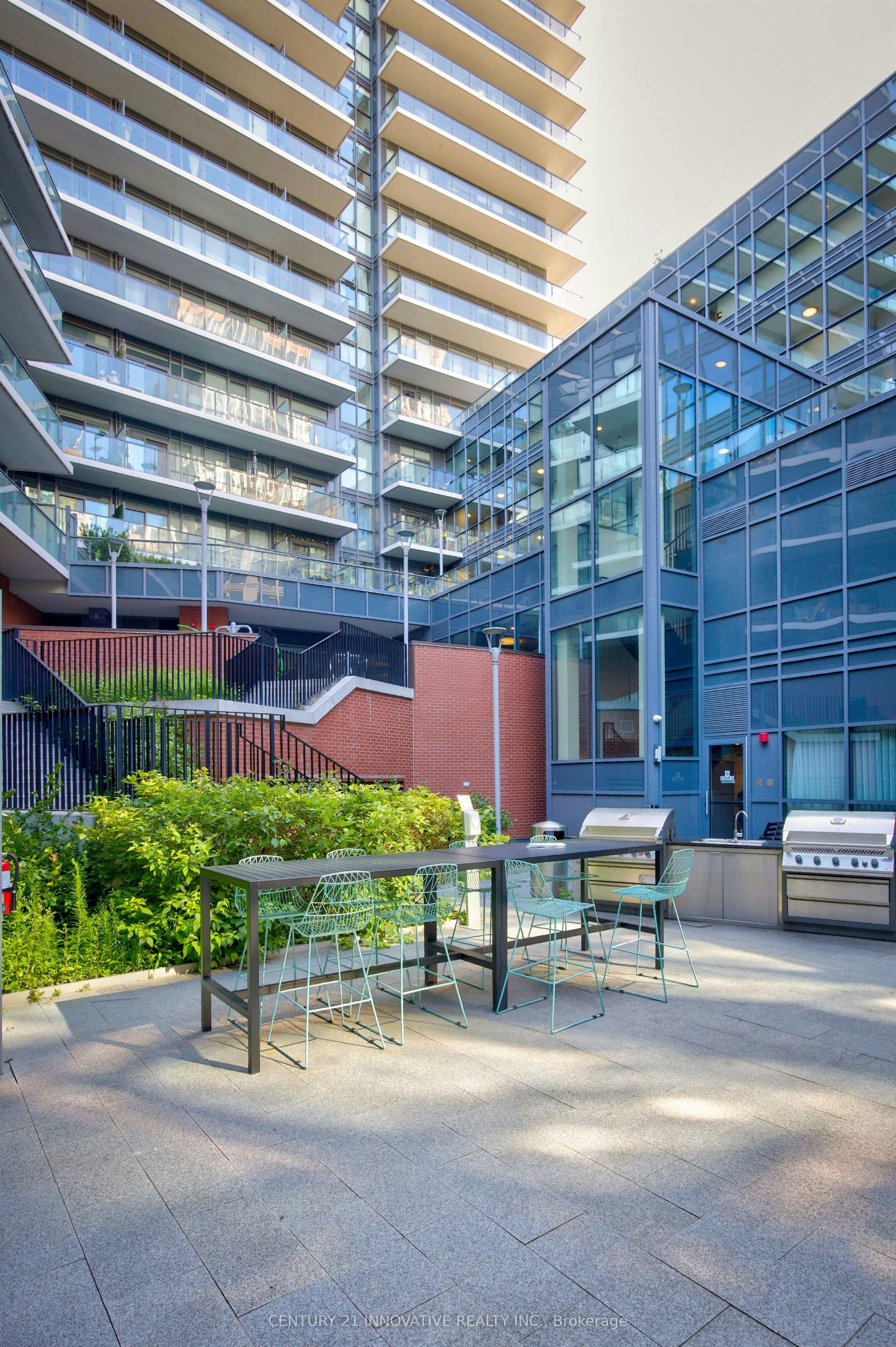 330-38 Iannuzzi Street, Toronto, ON, M5V 0S2 - 25