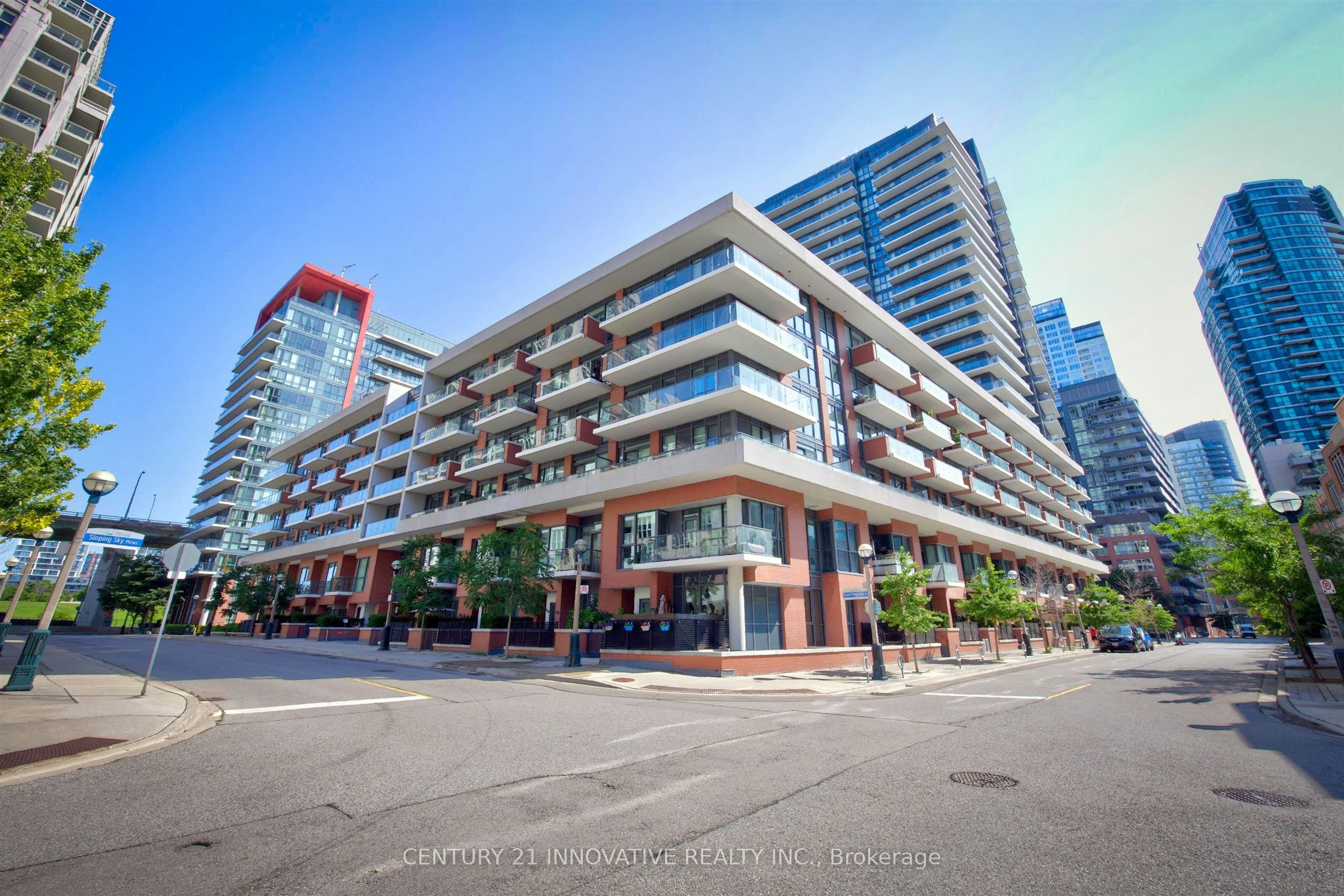 330-38 Iannuzzi Street, Toronto, ON, M5V 0S2 - 33