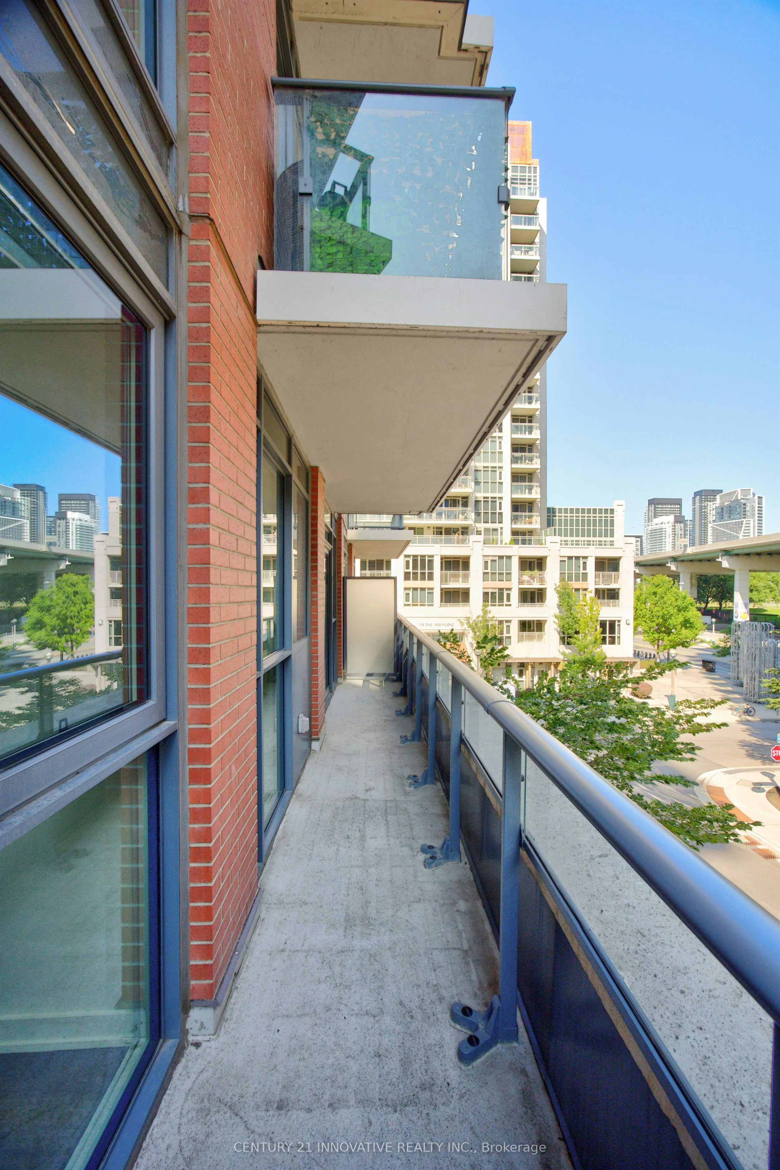 330-38 Iannuzzi Street, Toronto, ON, M5V 0S2 - 20