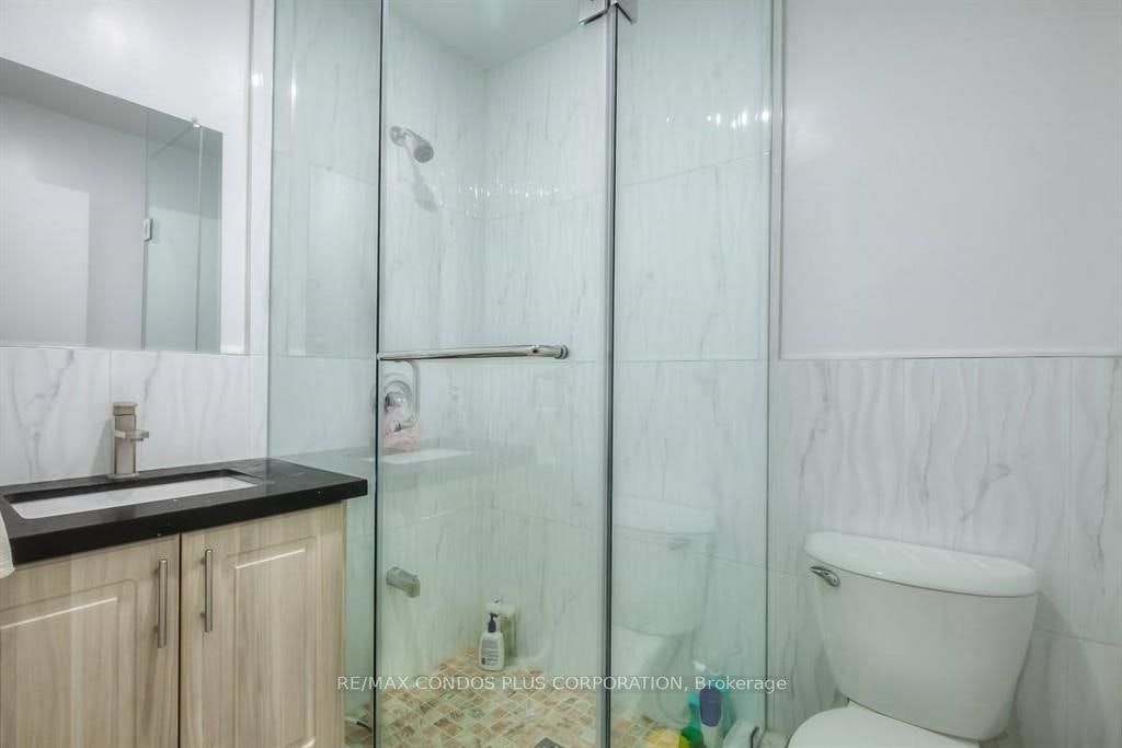 D-324 Spadina Avenue, Toronto, ON, M5T 2E7 - 6