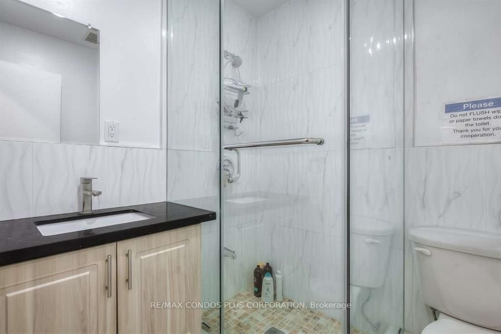 D-324 Spadina Avenue, Toronto, ON, M5T 2E7 - 5