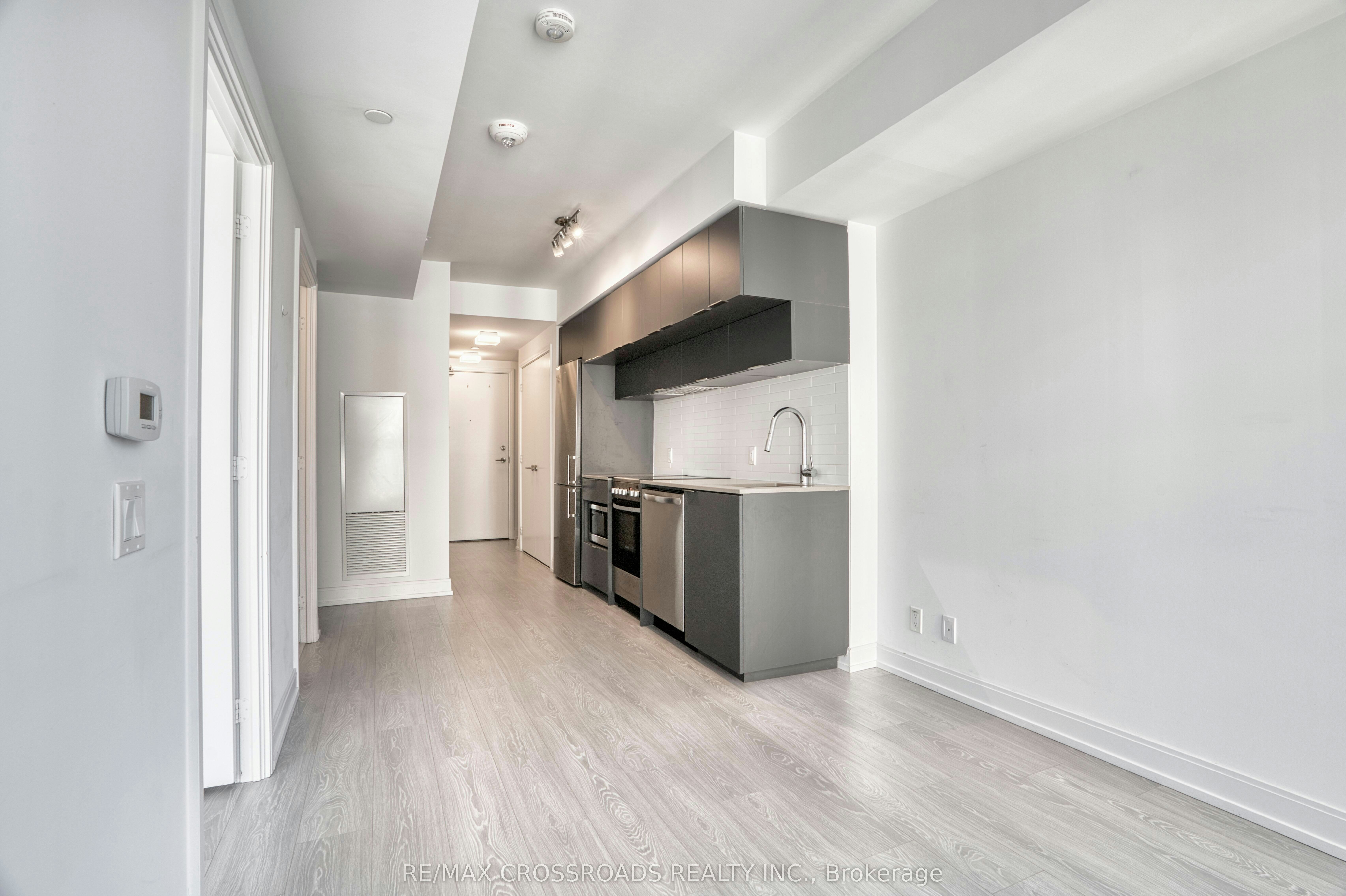 1815-181 Dundas Street E, Toronto, ON, M5A 0N5 - 4