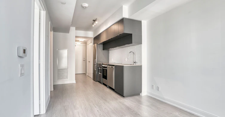 1815-181 Dundas Street E, Toronto, ON, M5A 0N5 - 4
