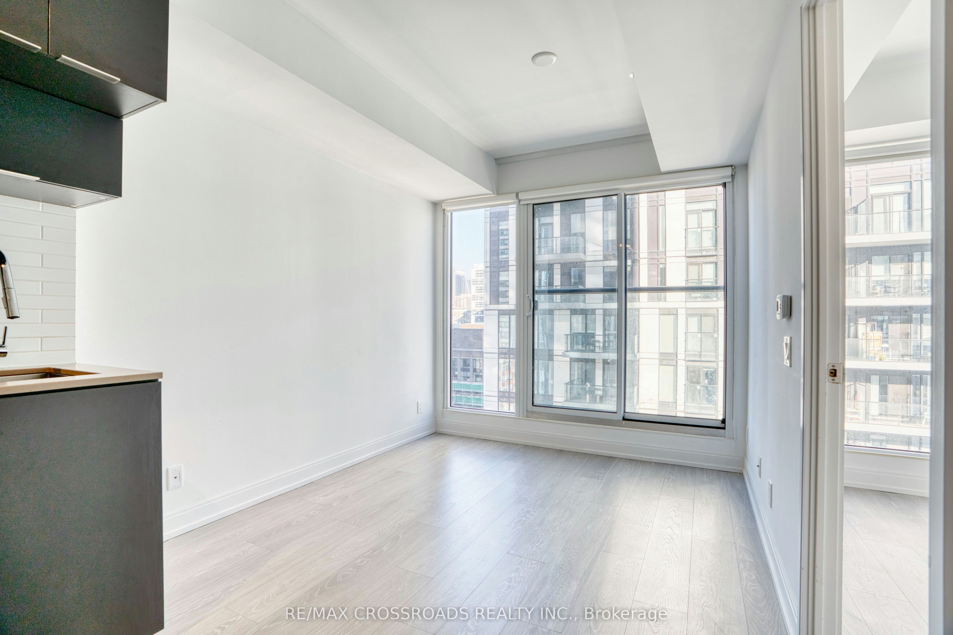 1815-181 Dundas Street E, Toronto, ON, M5A 0N5 - 6