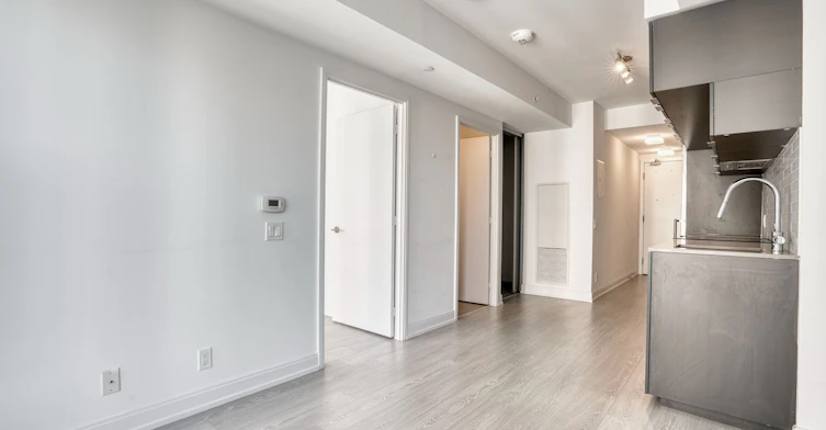 1815-181 Dundas Street E, Toronto, ON, M5A 0N5 - 3