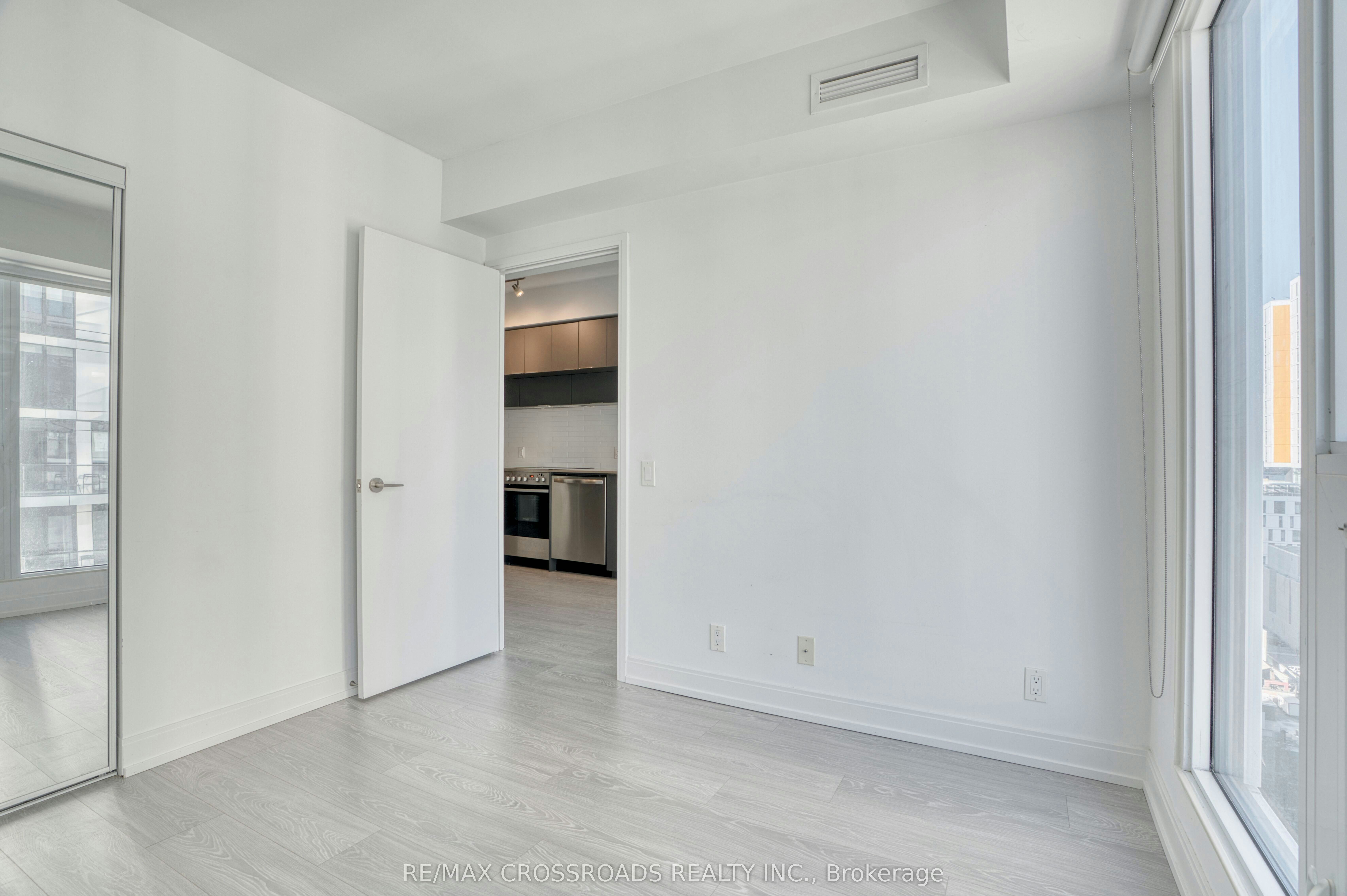 1815-181 Dundas Street E, Toronto, ON, M5A 0N5 - 9