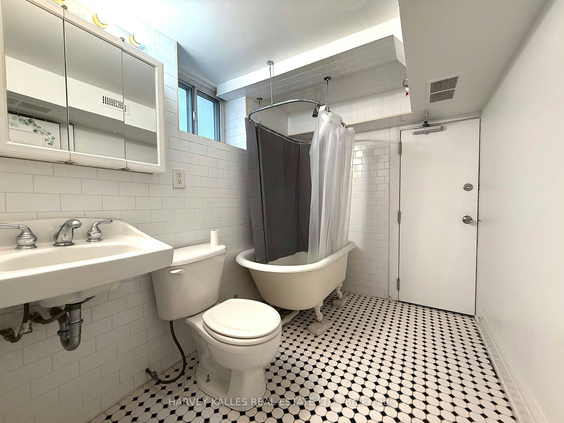 Bsmt-42 Glencairn Avenue, Toronto, ON, M4R 1M5 - 10