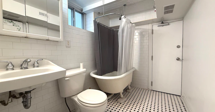 Bsmt-42 Glencairn Avenue, Toronto, ON, M4R 1M5 - 10