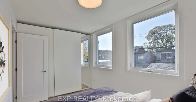 C-452 Montrose Avenue, Toronto, ON, M6G 3H1 - 13