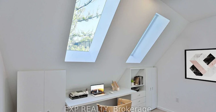 C-452 Montrose Avenue, Toronto, ON, M6G 3H1 - 18
