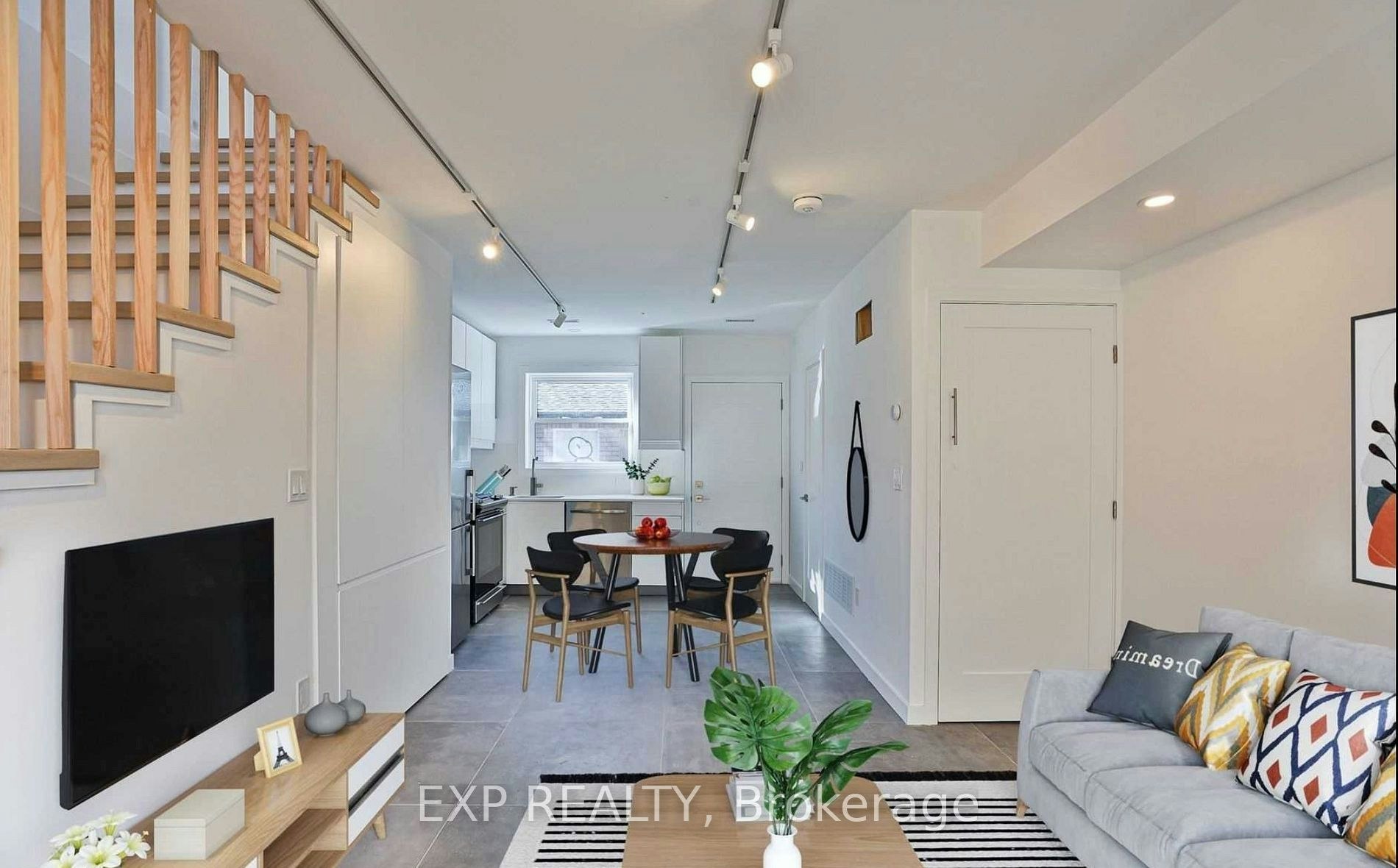 C-452 Montrose Avenue, Toronto, ON, M6G 3H1 - 6