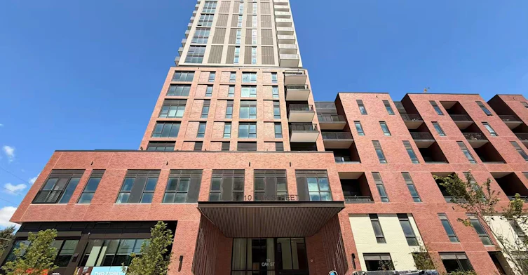 2502-10 Oak Street, Toronto, ON, M5A 0Z1 - 2