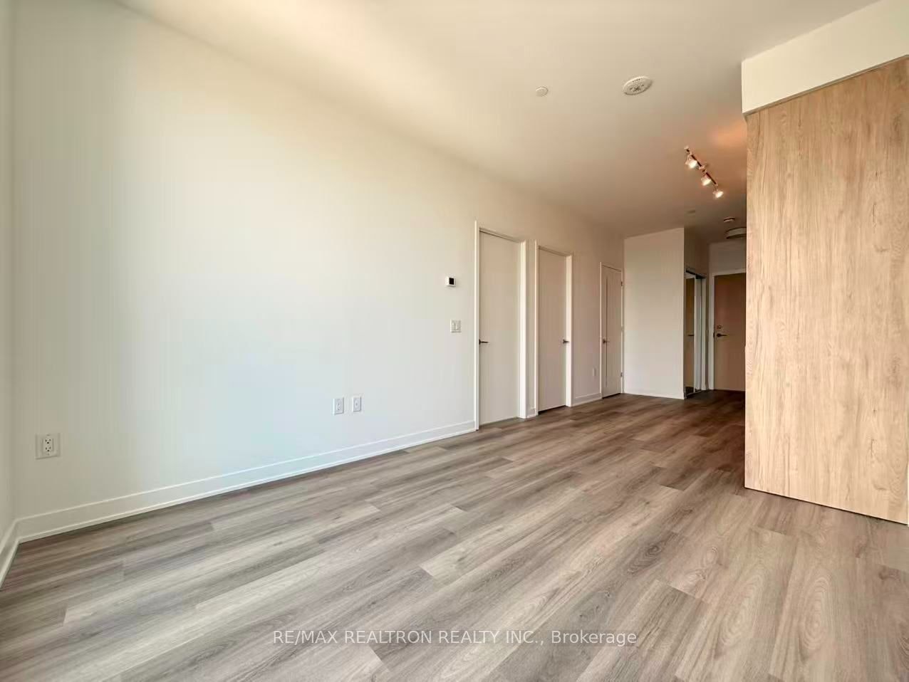 2502-10 Oak Street, Toronto, ON, M5A 0Z1 - 12