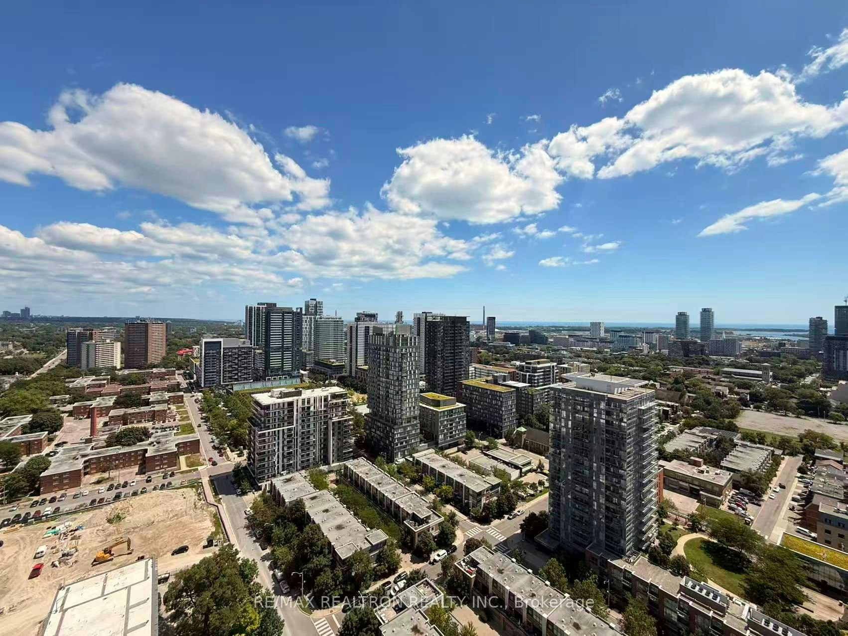 2502-10 Oak Street, Toronto, ON, M5A 0Z1 - 18