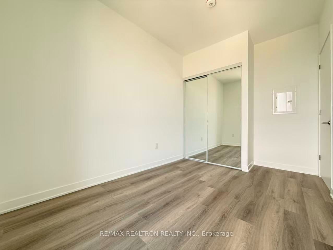 2502-10 Oak Street, Toronto, ON, M5A 0Z1 - 15